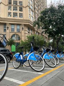 HT Home Del, Dorado 3