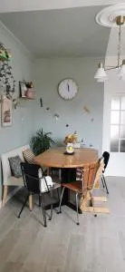 Maison de ville - Proche gare - Rouillon