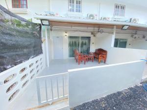 Cozy townhouse near by Klong Dao beach
