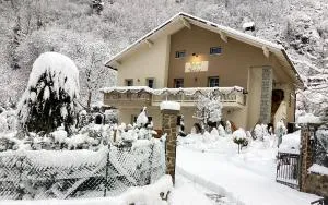 B&b Villa Paradiso - 佩伊奥