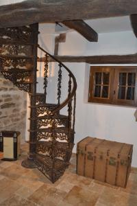 Maisons de vacances AUBERGE dans LES GORGES DE L-AVEYRON : photos des chambres