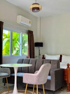 SriThanu relaxing house 2