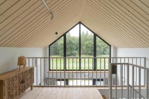 Vilanovka - domki z prywatną balią przy stawie i lesie