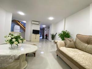 Duplex on Lliberty Square