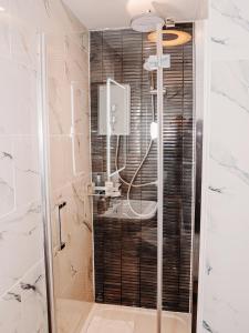 Cottage with Hot Tub - near Cheltenham and Tewkesbury