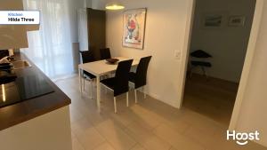 H3 with 3,5 rooms, 2 BR, livingroom and big kitchen, modern and central