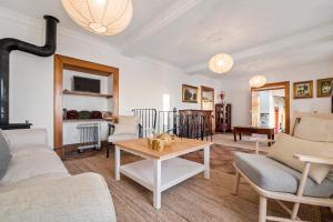 Ocean View Eiras Cottage II