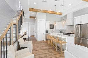 Heavenly Daze by Stay on 30A- Pool, Bikes, Golf Cart