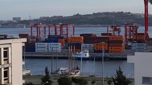 Apartamento sobre o Rio