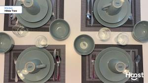 H2 with 3,5 rooms, 2BR, living room and kitchen, central and quite