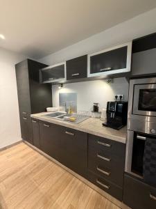 Bel appartement avec terrasse et jardin