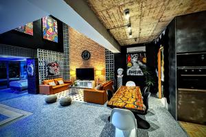 Z Loft Seaside FashionDesigner Loft