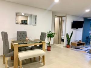 Piso27 PROMO! LUJOSO APARTAMENTO, PARKING Y ZONAS HUMEDAS
