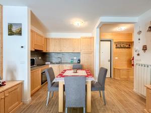 Aprica , Lusso a 300m dalle Piste da Sci, Garage Privato e Deposito Sci Gratuito