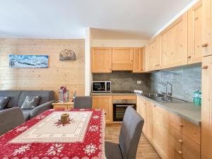 Aprica , Lusso a 300m dalle Piste da Sci, Garage Privato e Deposito Sci Gratuito