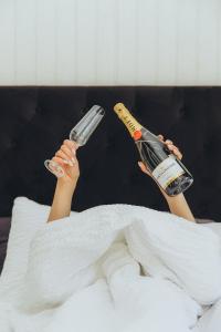 Sniegi design cabin with sauna