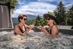 Na Stromym Wzgórzu z prywatną sauną i balią - piękny widok na góry 800 m npm