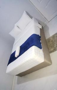 Wamz Apartments And Tours B