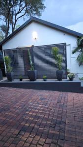 A cozy cottage in Bryanston