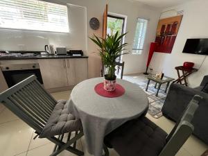 A cozy cottage in Bryanston