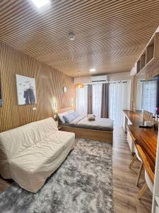 Shore Residences Urban Cabin