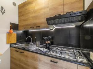 Sacello Home
