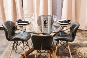 LÉden Tropical love room