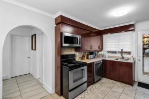 COSY 3 BEDROOMS Montreal