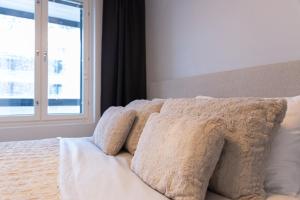 Snowberry City Apartment