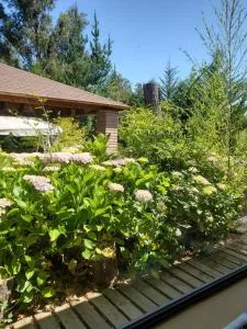 Casa solida y amplia con piscina - El Estero