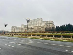 Beautiful 2BedFlatCismigiu