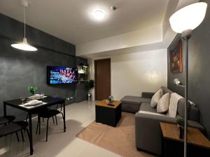 1BR Stay near NAIA Terminal 3 via Runway Manila