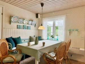 Charming little Swedish cottage in the Big Woods