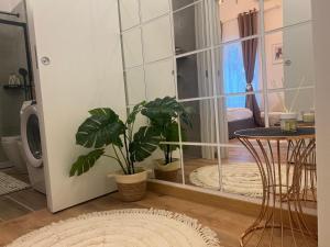 ACasaDiImma 5 min da Bocconi 3 Stops Duomo e Navigli con wifi e balcone