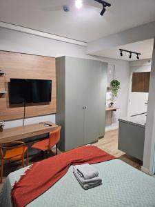 Apê Completo Mariana Metrô EPM