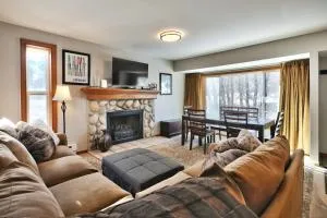 2 br across from Park City Canyons Village Views! - Snyderville