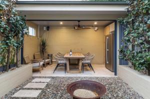 Millers Point Home Harbourside