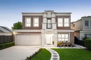 Luxurious Georgian Style Family Home with Cinema - Templestowe