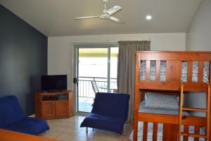 Coast and Country Cabin 4