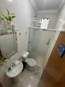 Apto 2D Suíte 400m Praia - Wifi - Ar Cond e Garagem