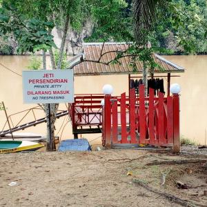 Sukau tomanggong view bed & breakfast