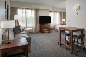 Studio, 1 Queen, Sofa bed room in Residence Inn Charleston Downtown/Riverview