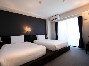 Hotel 385