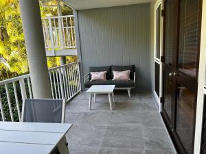 Serenity style and space in tropical surrounds