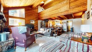 Snowflower #26 Condo