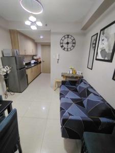 1BEDROOM FACING POOL in SHORE RESIDENCES near MOA