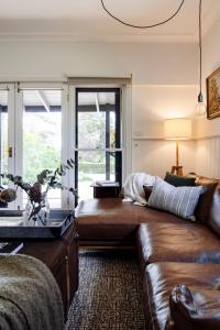 WAIRERE REST - High Country Couples Retreat - Outdoor Bath with Rural View