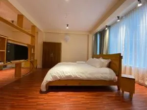 Cozy French studio apartment with balcony - Thapathali