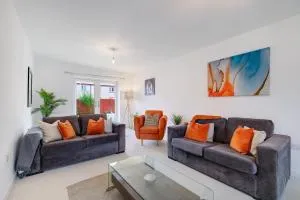 Bicester Village 6 Bedroom 3 Bathroom House - Bucknell