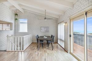 Views on Esplanade I Skate Ramp I Sleeps 12!